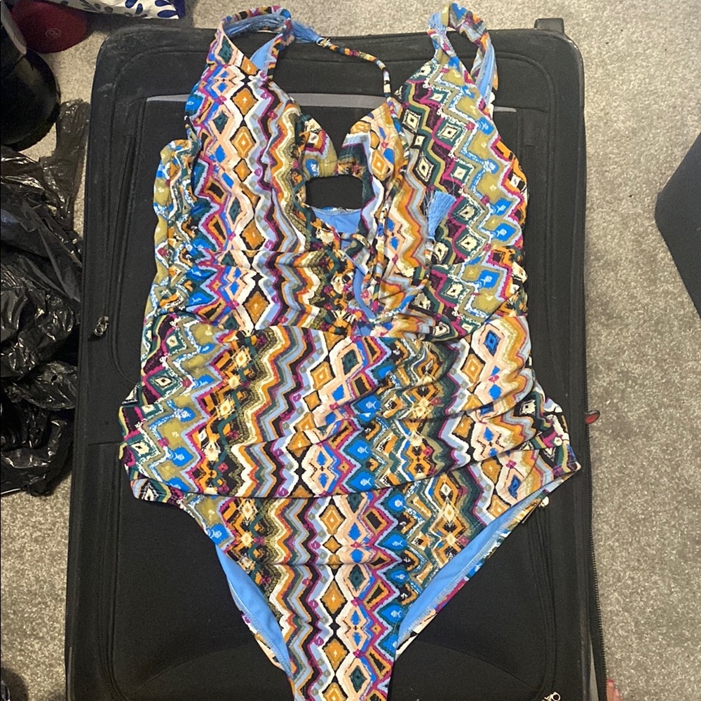 Multicolor Geometric Pattern Swimsuit